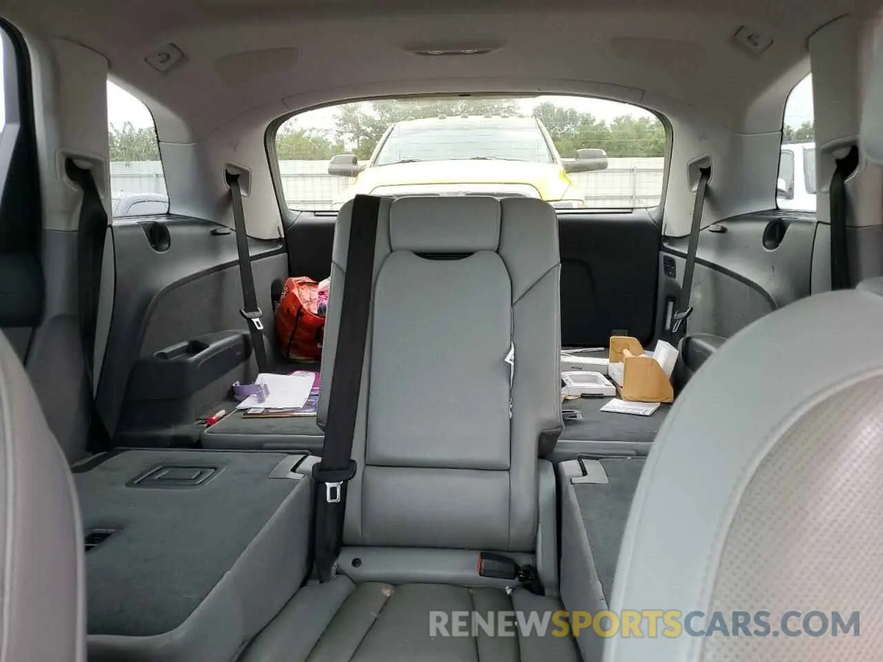 10 Photograph of a damaged car WA1LHAF7XKD049051 AUDI Q7 2019