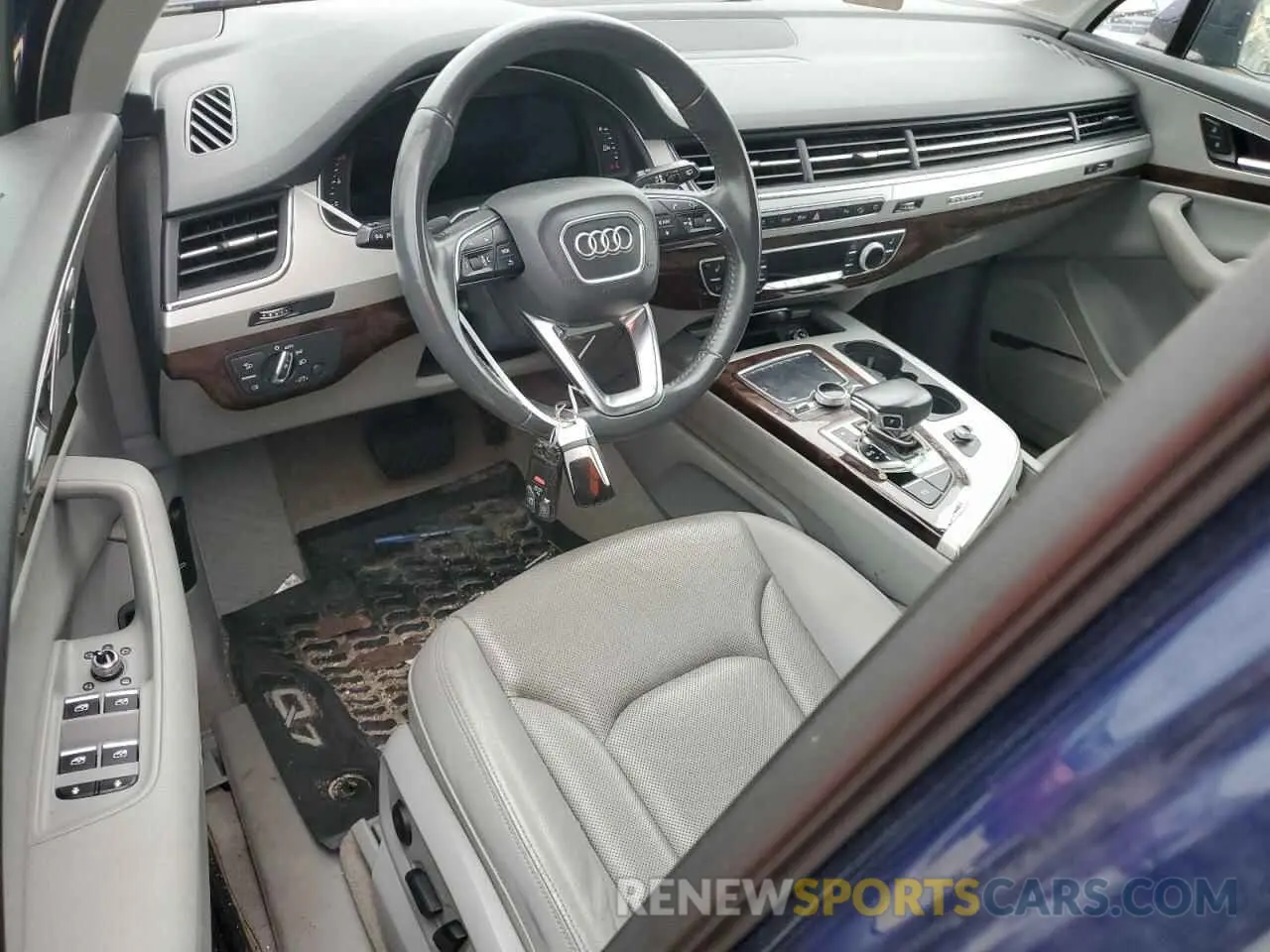 8 Photograph of a damaged car WA1LHAF7XKD049051 AUDI Q7 2019