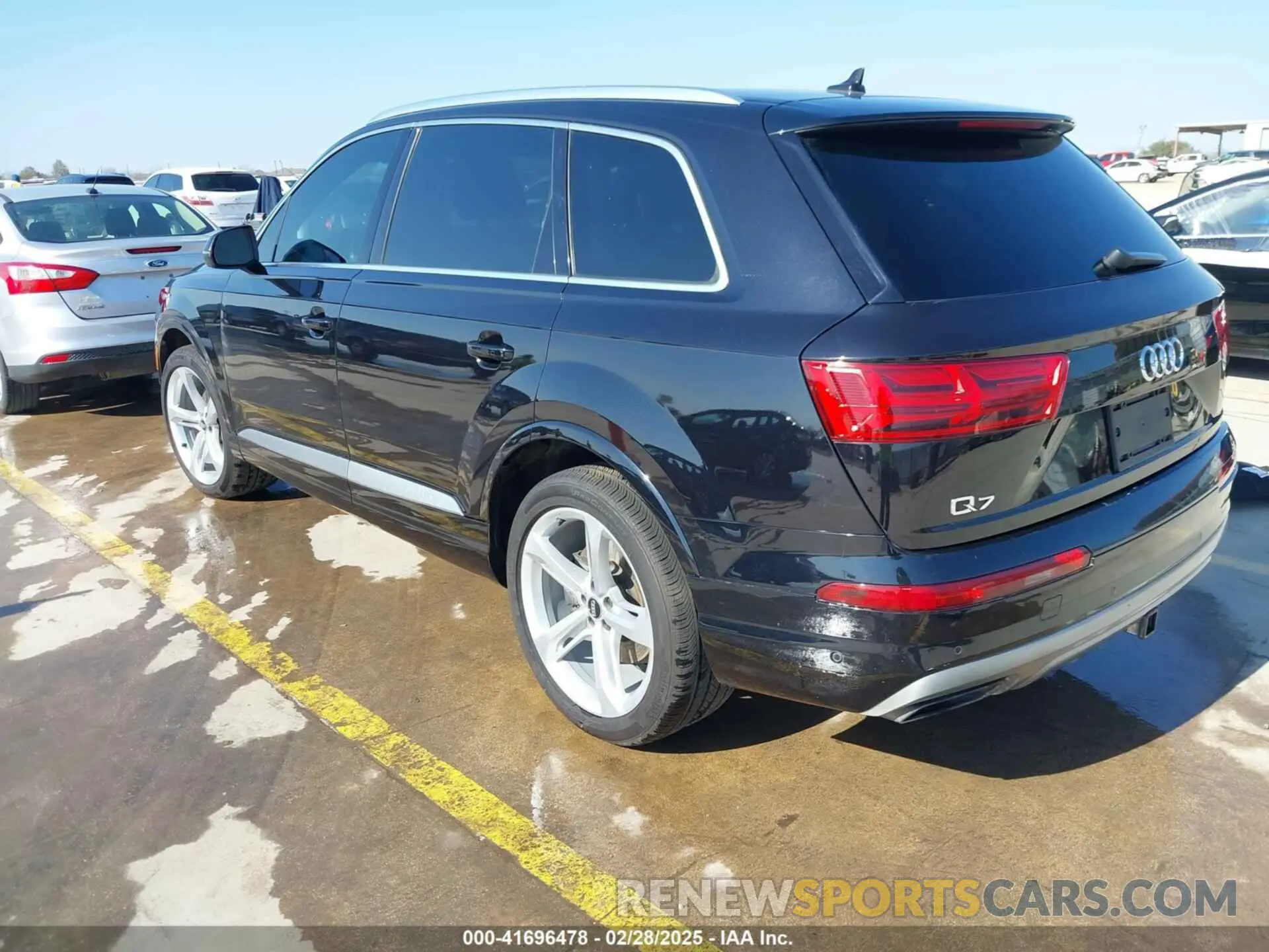 3 Photograph of a damaged car WA1VAAF70KD003824 AUDI Q7 2019