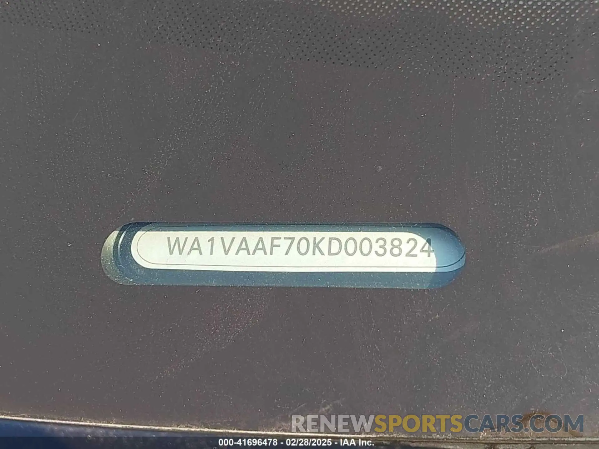 9 Photograph of a damaged car WA1VAAF70KD003824 AUDI Q7 2019