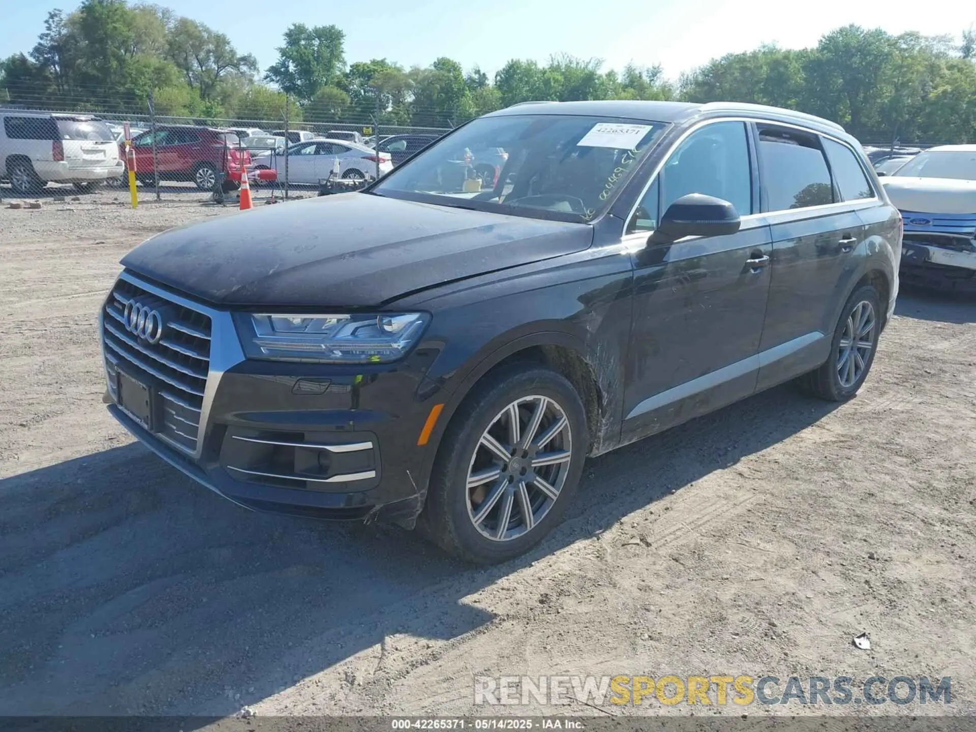 2 Photograph of a damaged car WA1VAAF70KD004469 AUDI Q7 2019