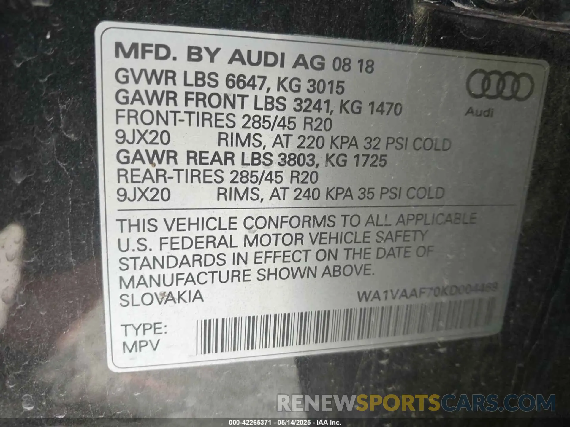 9 Photograph of a damaged car WA1VAAF70KD004469 AUDI Q7 2019