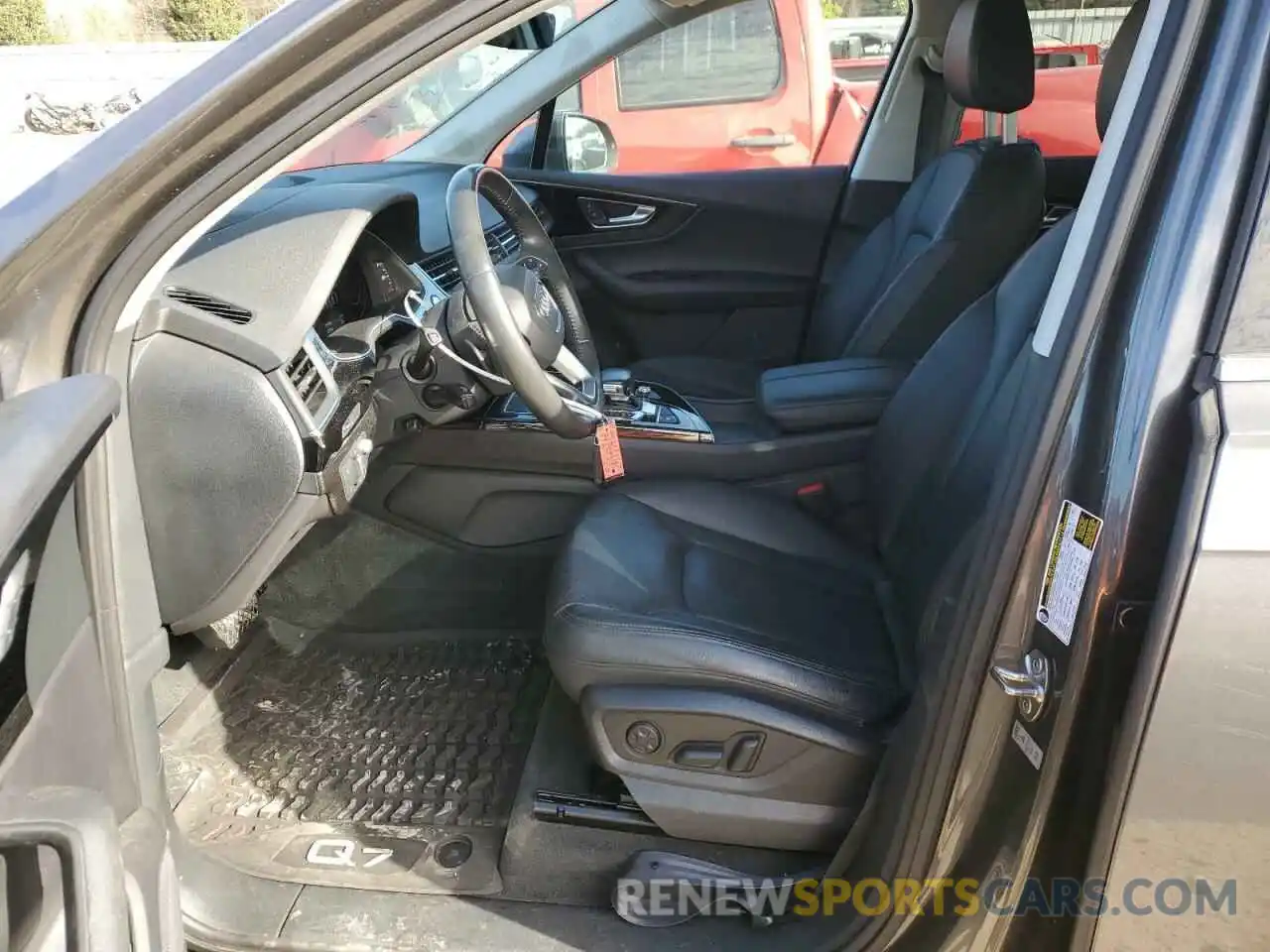 7 Photograph of a damaged car WA1VAAF70KD025788 AUDI Q7 2019