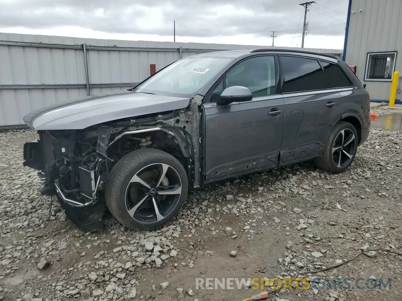 1 Photograph of a damaged car WA1VAAF70KD033762 AUDI Q7 2019