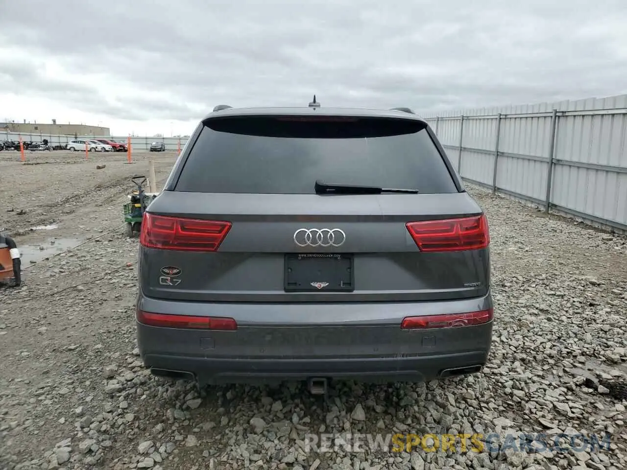 6 Photograph of a damaged car WA1VAAF70KD033762 AUDI Q7 2019