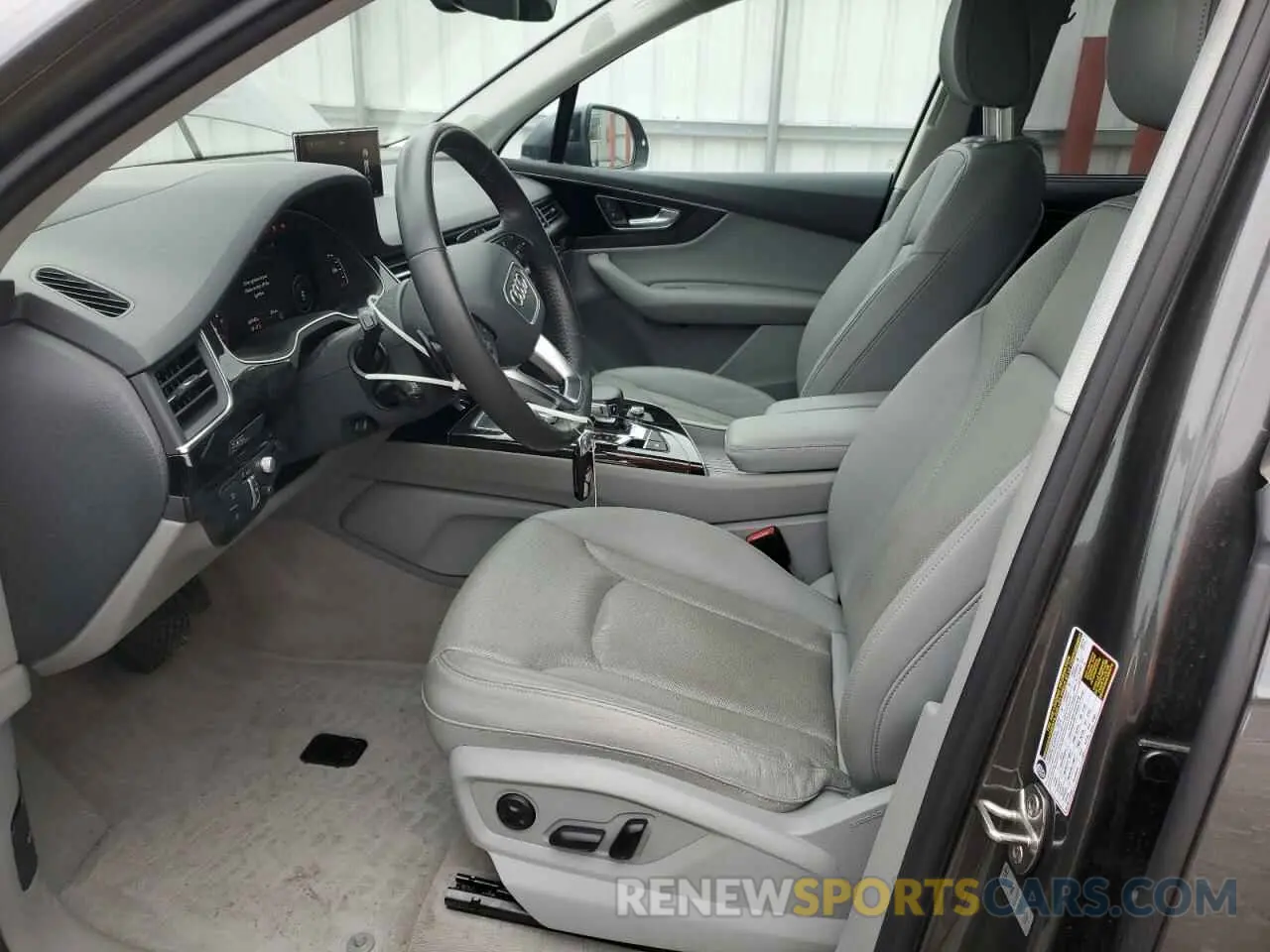 7 Photograph of a damaged car WA1VAAF70KD033762 AUDI Q7 2019