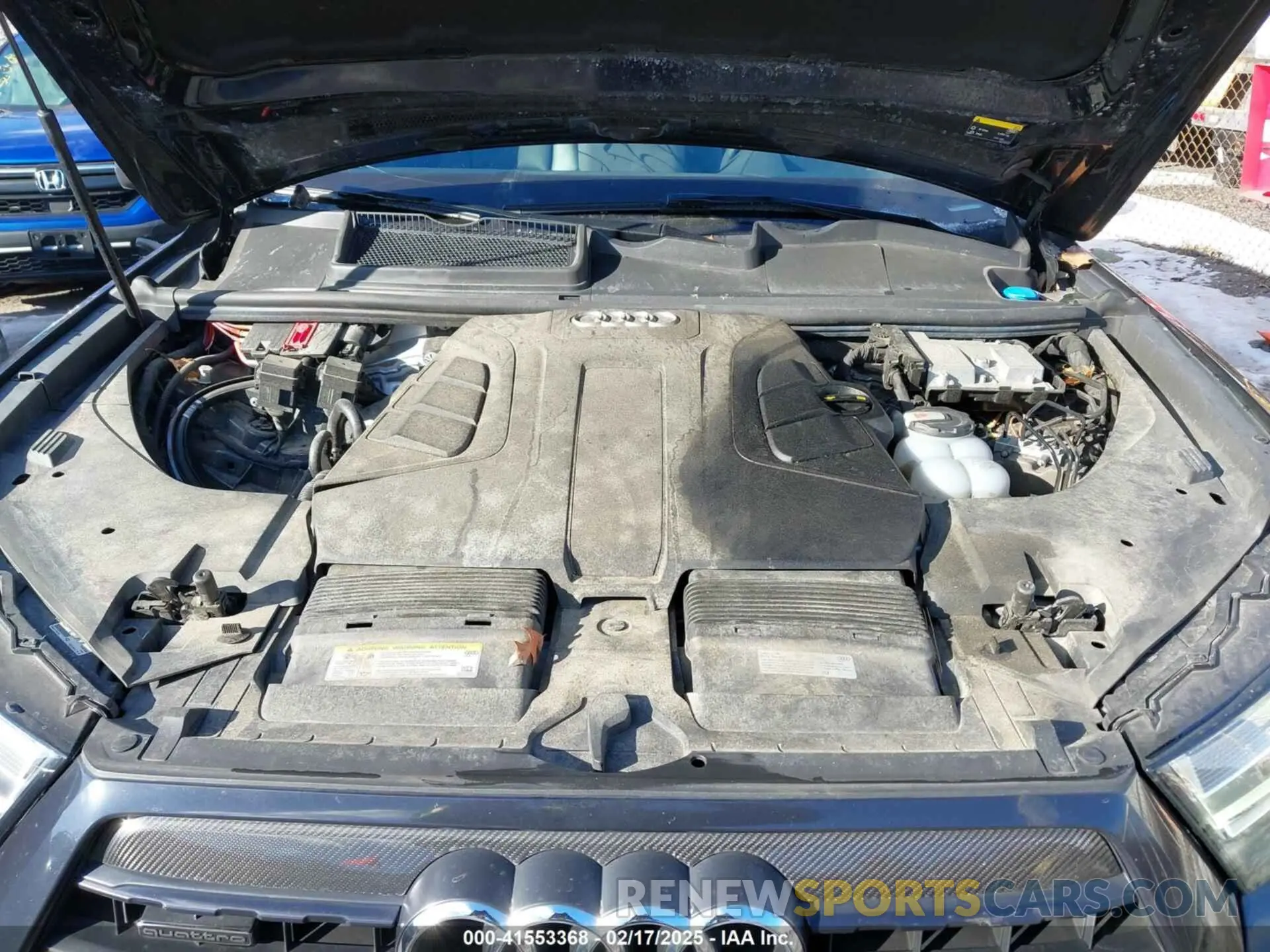 10 Photograph of a damaged car WA1VAAF70KD049749 AUDI Q7 2019