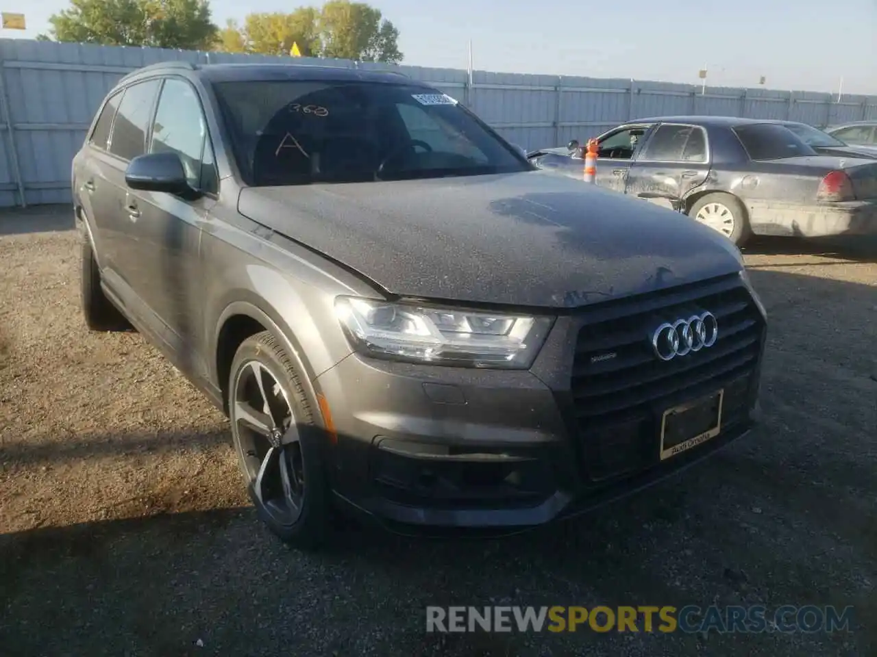 1 Photograph of a damaged car WA1VAAF71KD022933 AUDI Q7 2019