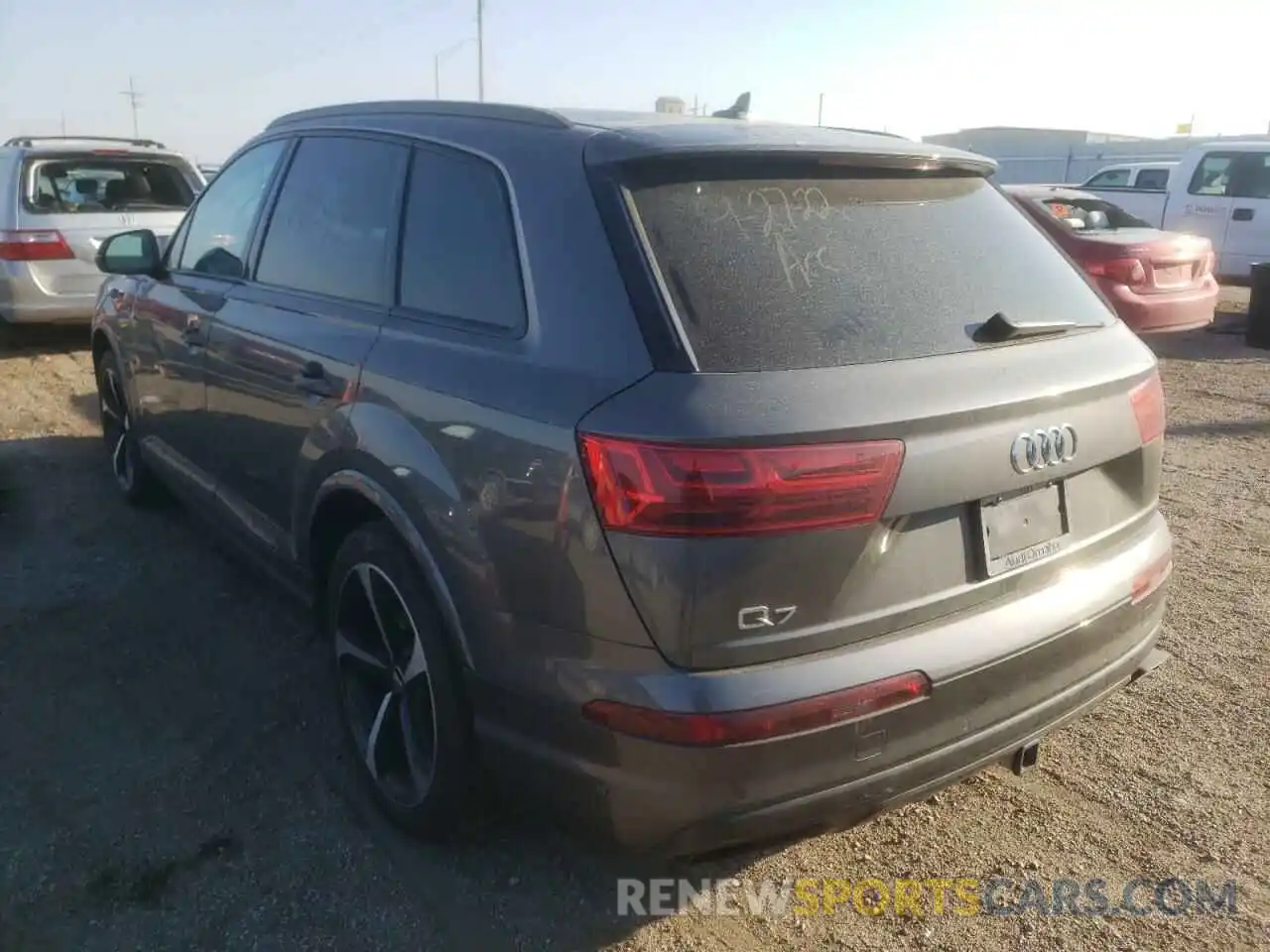 3 Photograph of a damaged car WA1VAAF71KD022933 AUDI Q7 2019