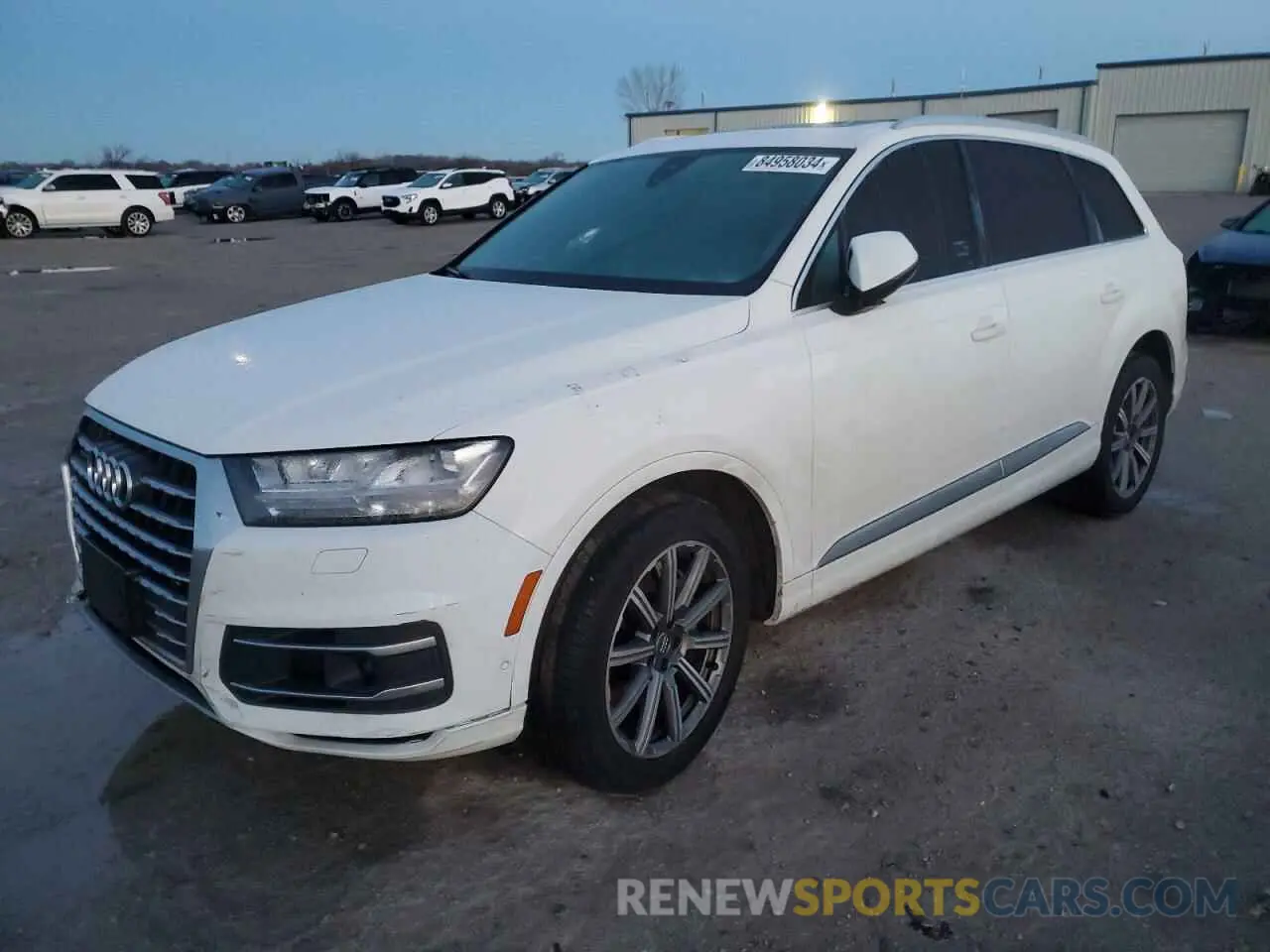 1 Photograph of a damaged car WA1VAAF71KD030692 AUDI Q7 2019