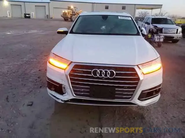 11 Photograph of a damaged car WA1VAAF71KD030692 AUDI Q7 2019