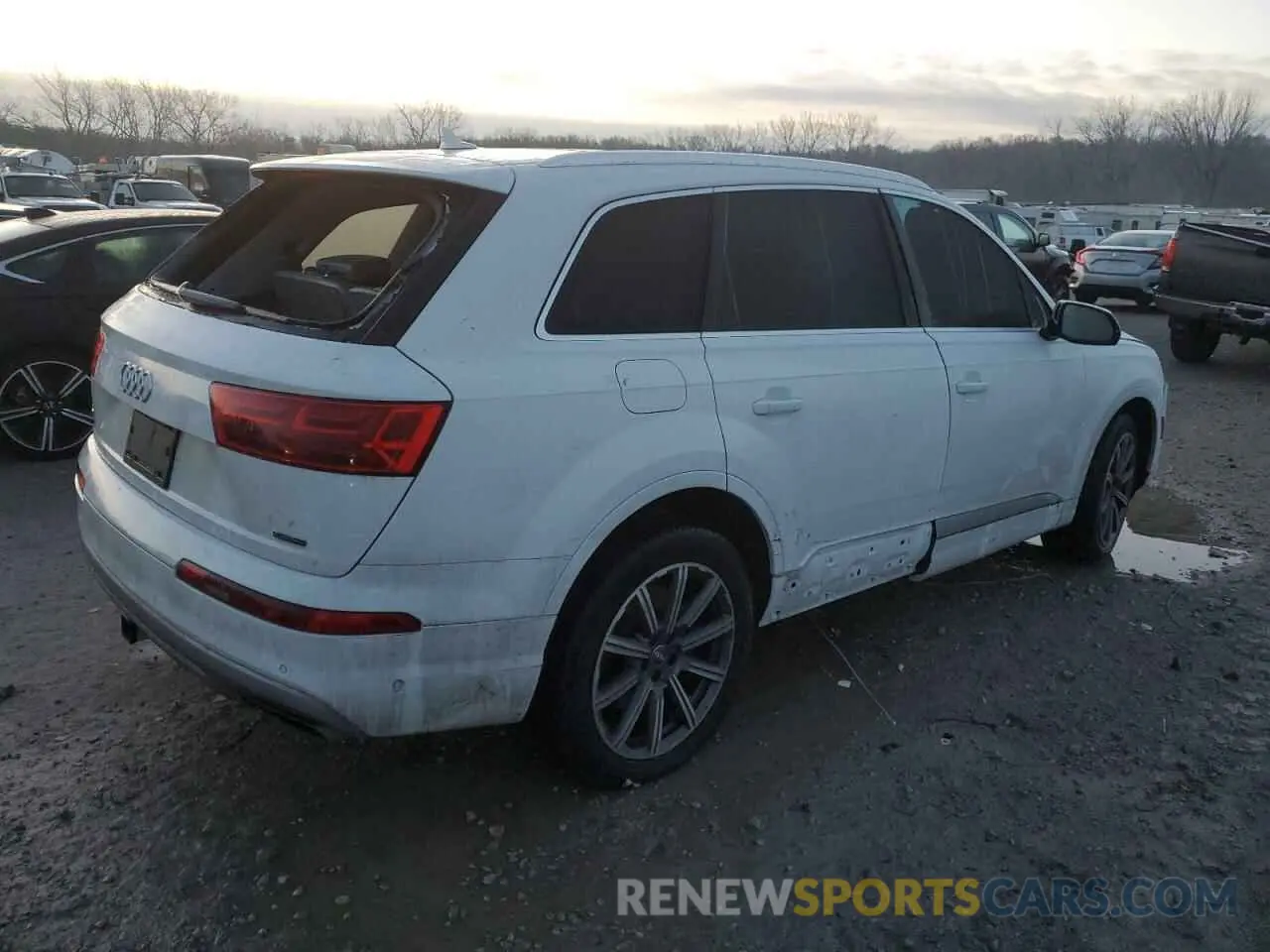 3 Photograph of a damaged car WA1VAAF71KD030692 AUDI Q7 2019