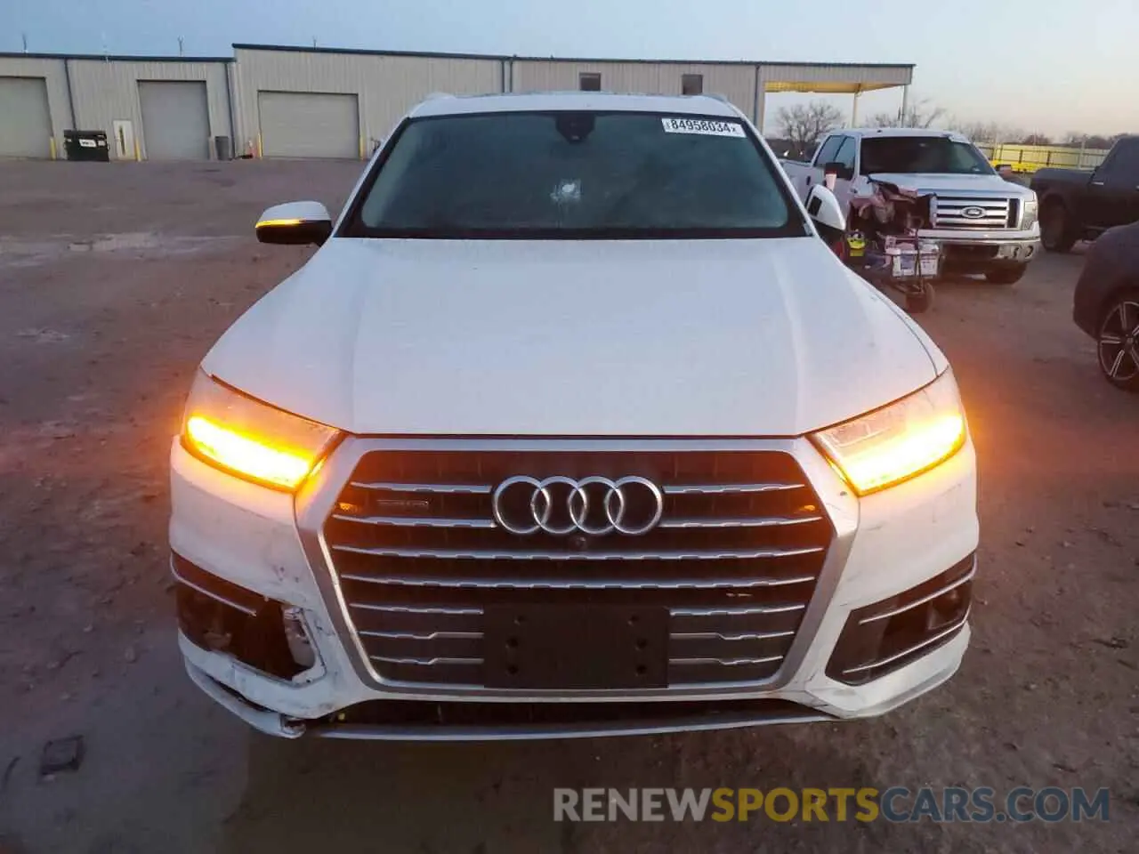 5 Photograph of a damaged car WA1VAAF71KD030692 AUDI Q7 2019