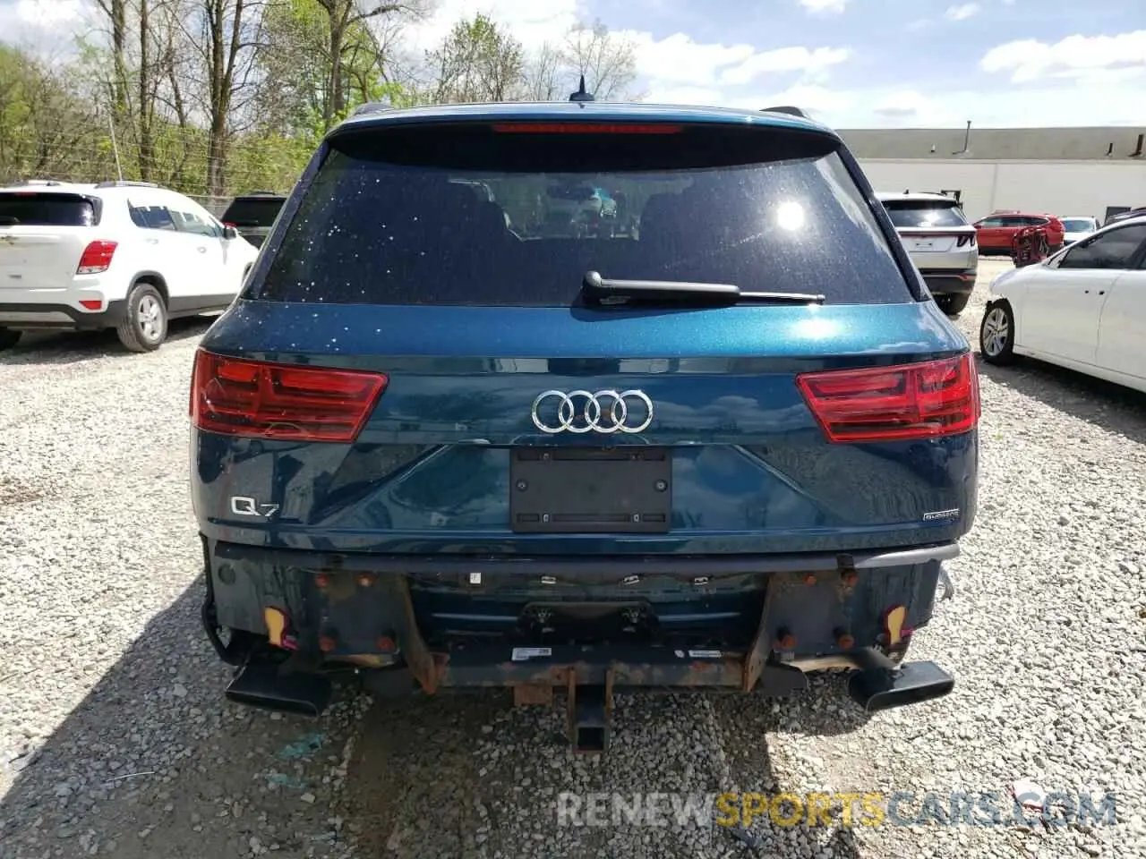 6 Photograph of a damaged car WA1VAAF71KD033298 AUDI Q7 2019