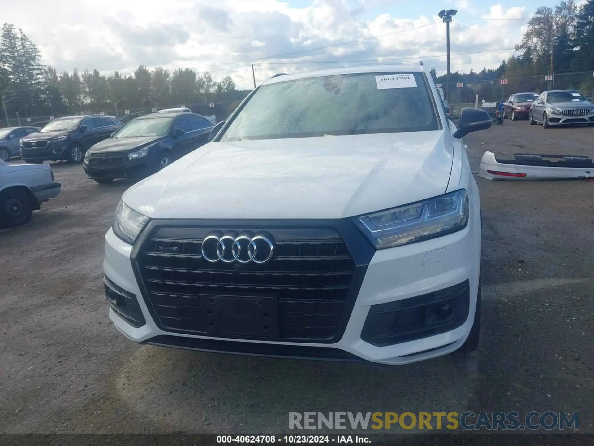 13 Photograph of a damaged car WA1VAAF71KD033365 AUDI Q7 2019