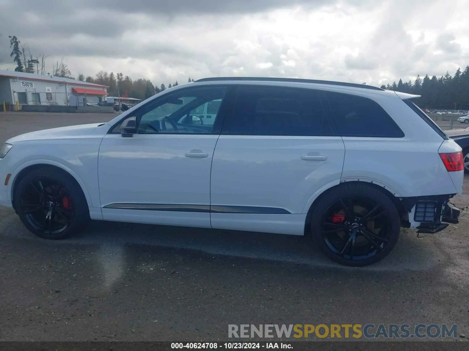 15 Photograph of a damaged car WA1VAAF71KD033365 AUDI Q7 2019