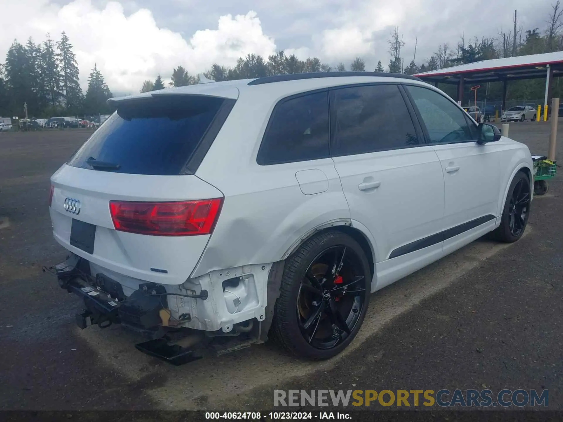 4 Photograph of a damaged car WA1VAAF71KD033365 AUDI Q7 2019