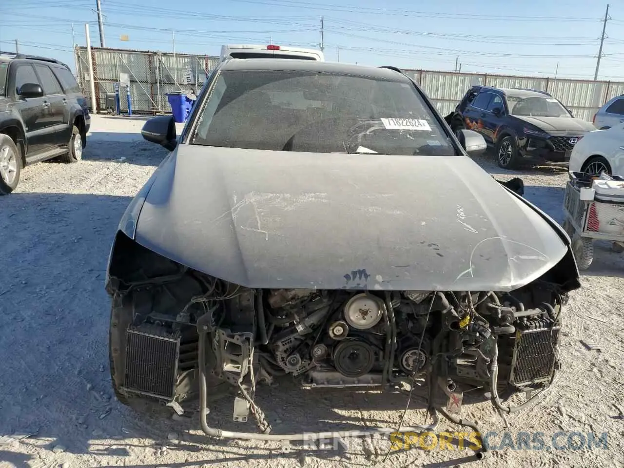 5 Photograph of a damaged car WA1VAAF71KD036508 AUDI Q7 2019