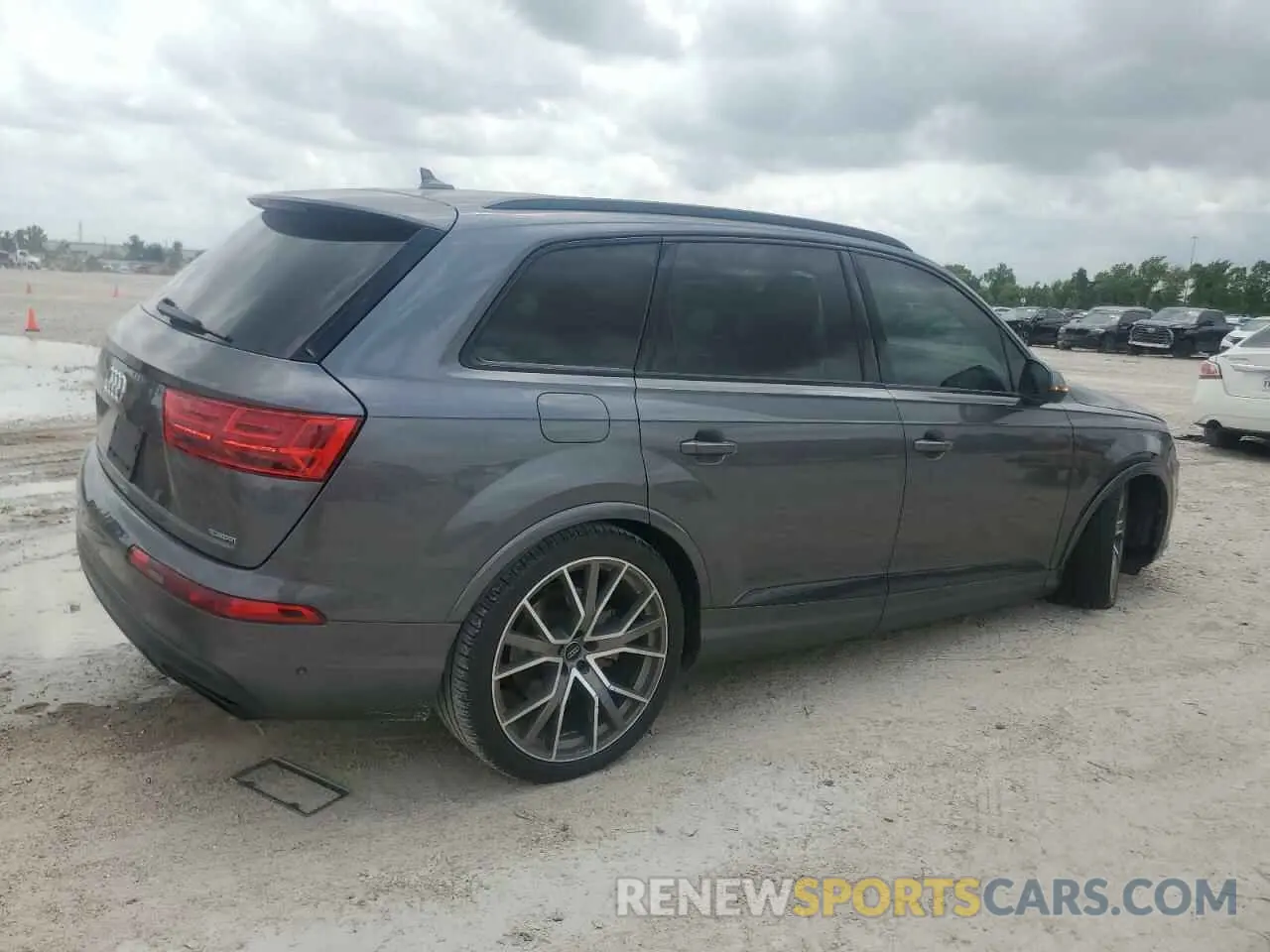 3 Photograph of a damaged car WA1VAAF71KD047623 AUDI Q7 2019