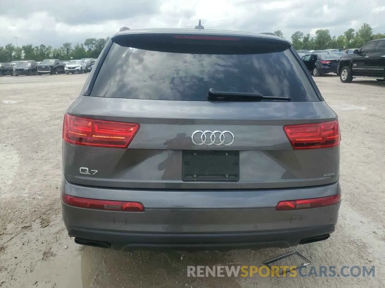 6 Photograph of a damaged car WA1VAAF71KD047623 AUDI Q7 2019
