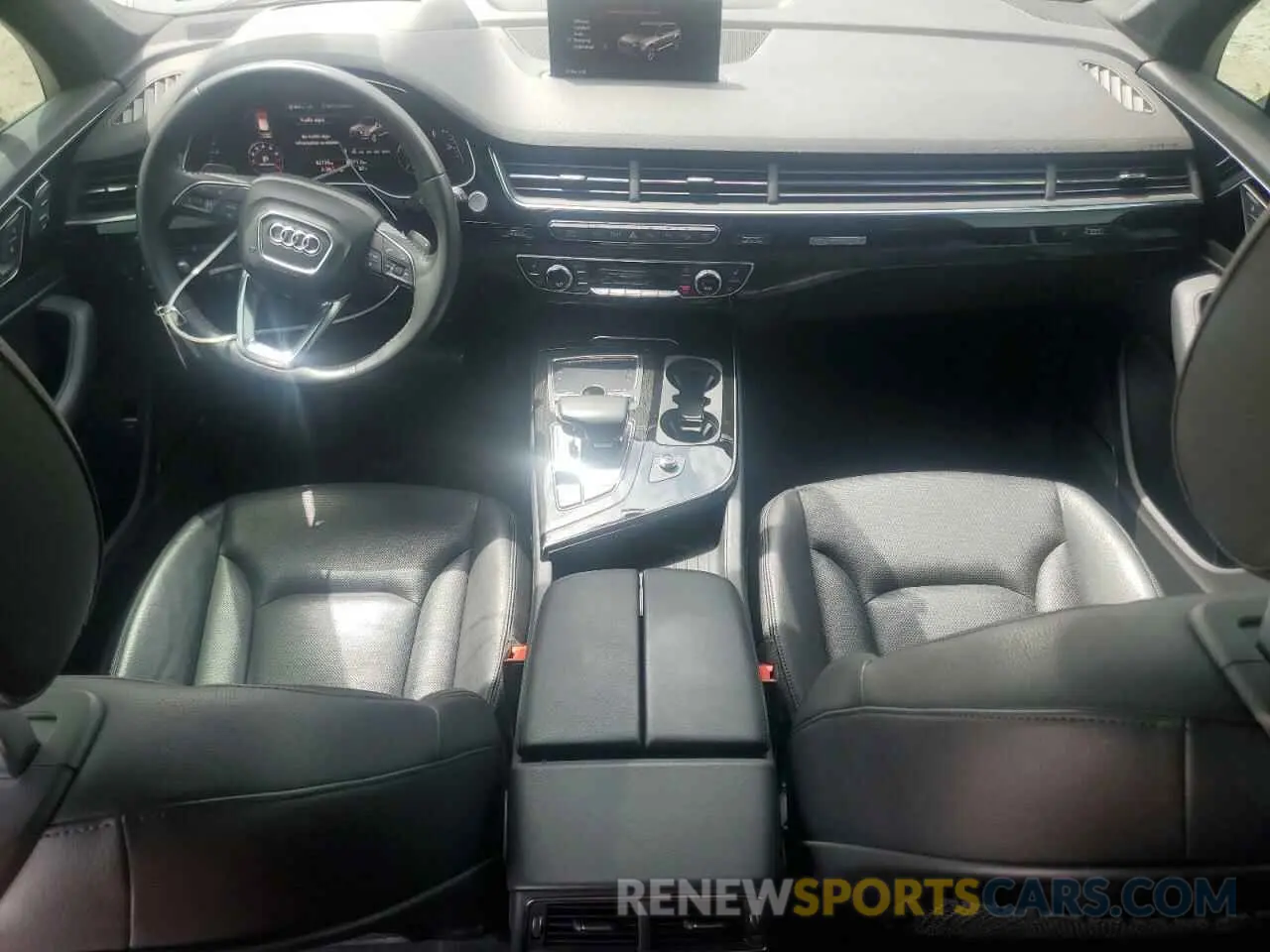 8 Photograph of a damaged car WA1VAAF71KD047623 AUDI Q7 2019