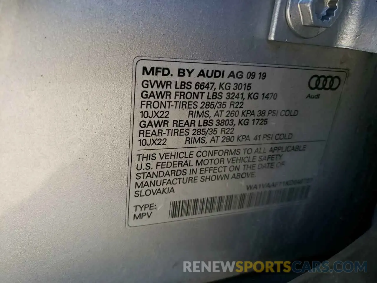 12 Photograph of a damaged car WA1VAAF71KD049727 AUDI Q7 2019