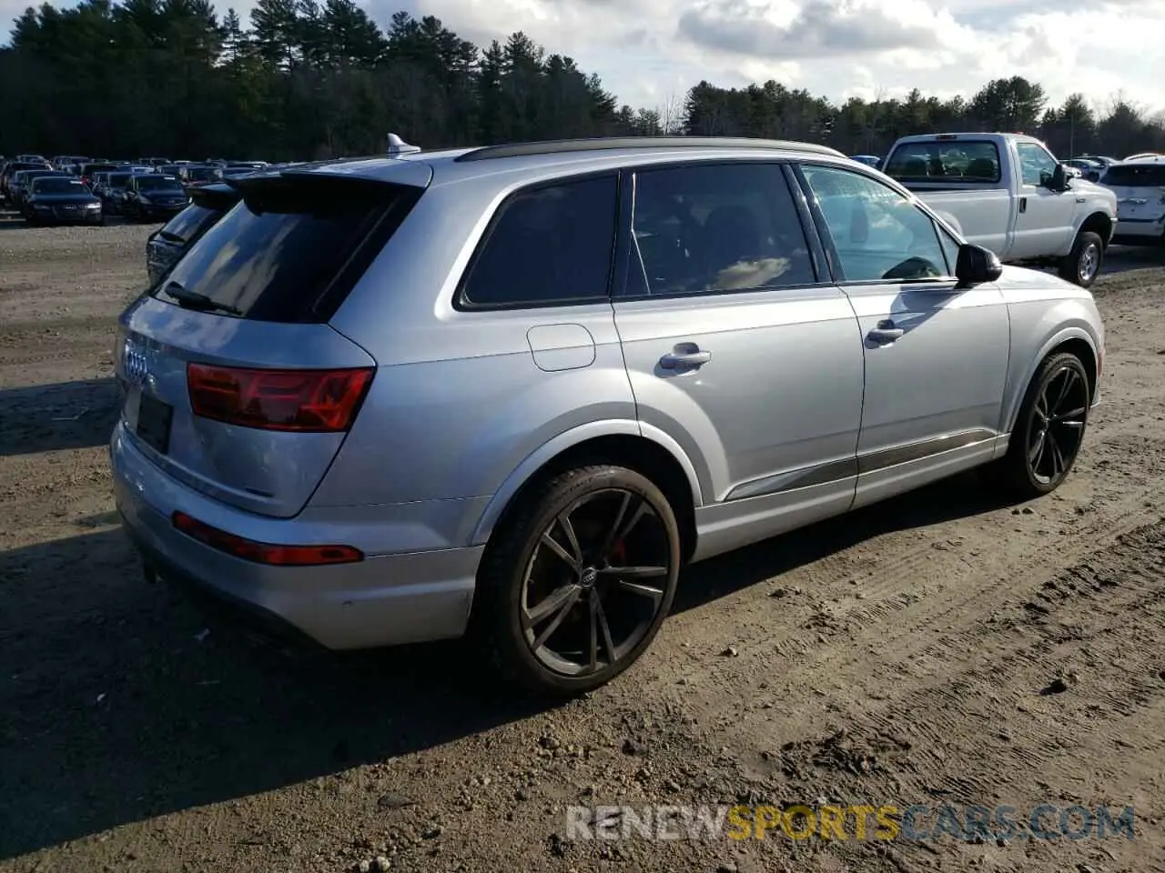 3 Photograph of a damaged car WA1VAAF71KD049727 AUDI Q7 2019