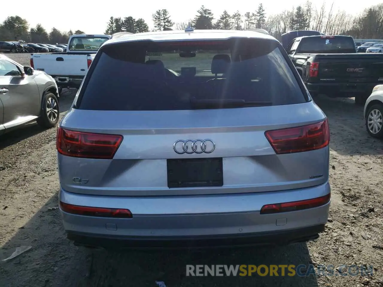 6 Photograph of a damaged car WA1VAAF71KD049727 AUDI Q7 2019