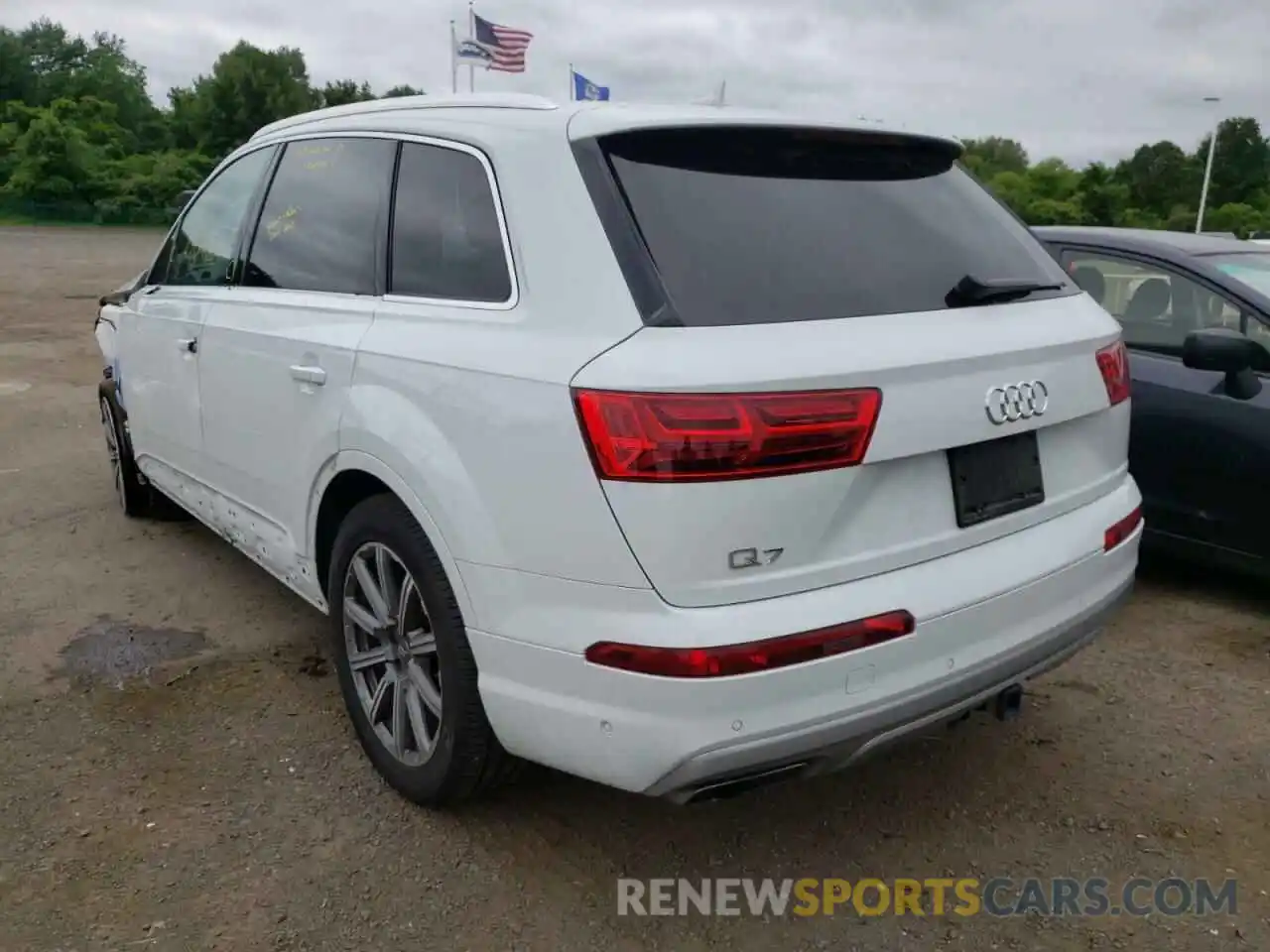 3 Photograph of a damaged car WA1VAAF73KD000433 AUDI Q7 2019