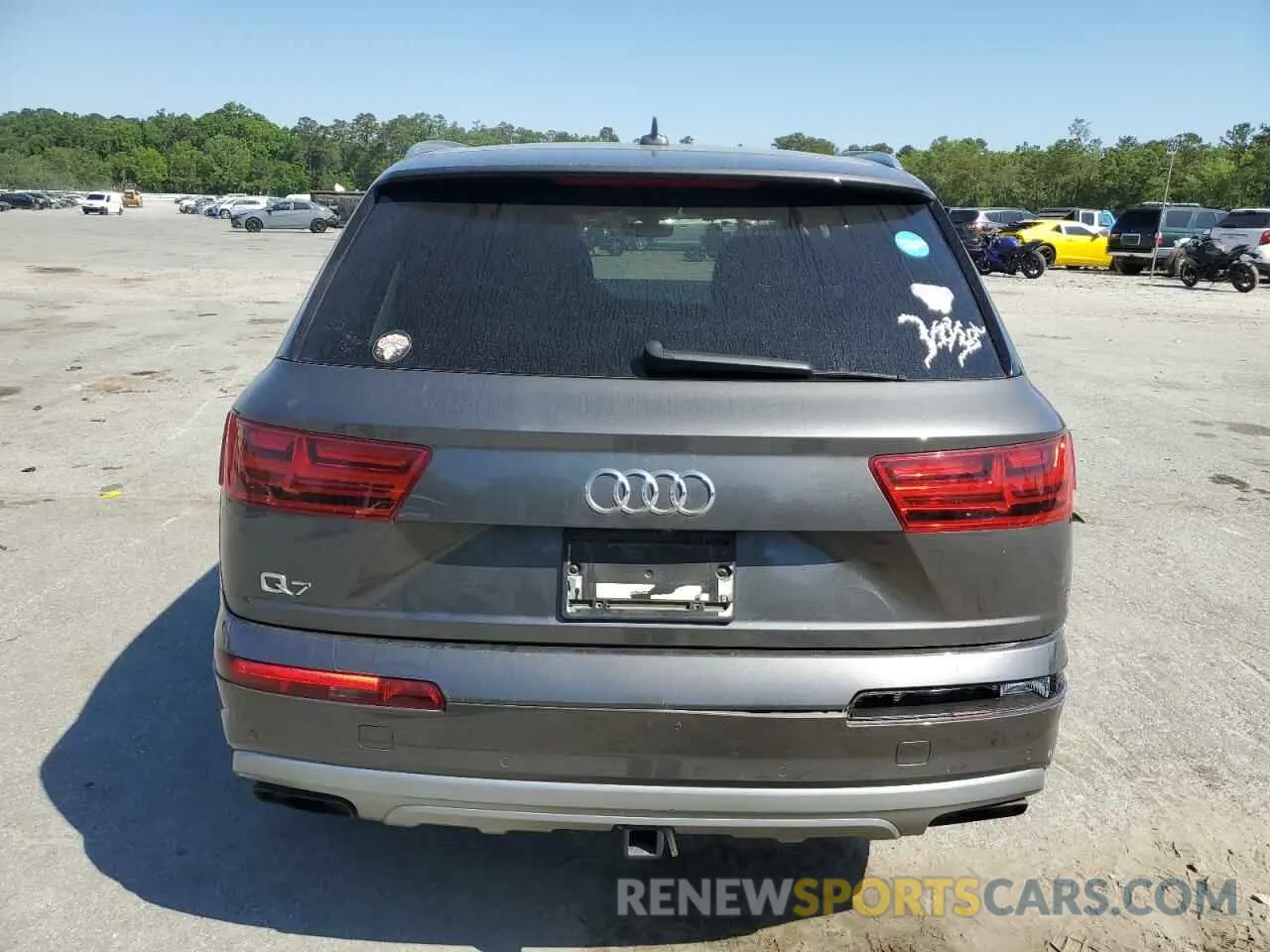 6 Photograph of a damaged car WA1VAAF73KD003364 AUDI Q7 2019