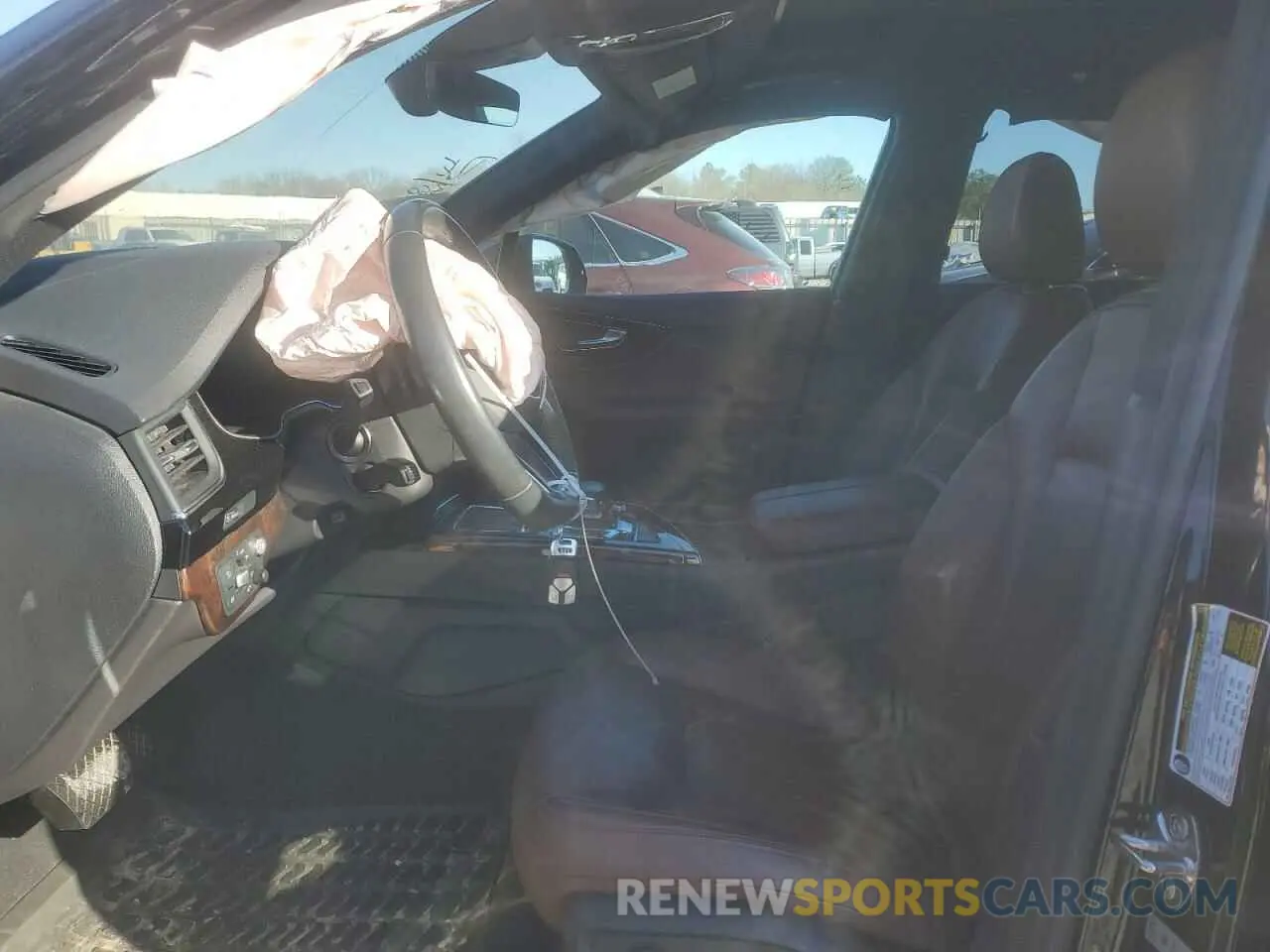 7 Photograph of a damaged car WA1VAAF73KD014025 AUDI Q7 2019