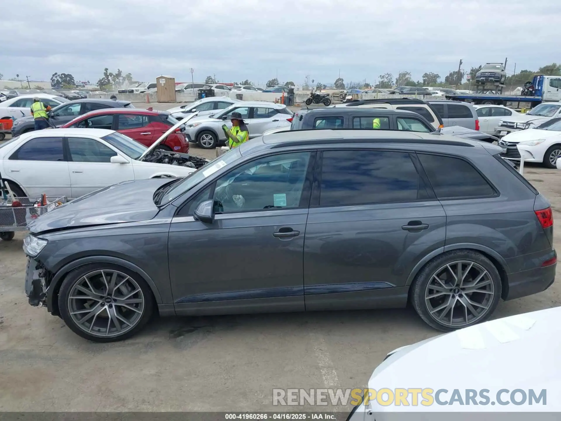 15 Photograph of a damaged car WA1VAAF73KD015837 AUDI Q7 2019