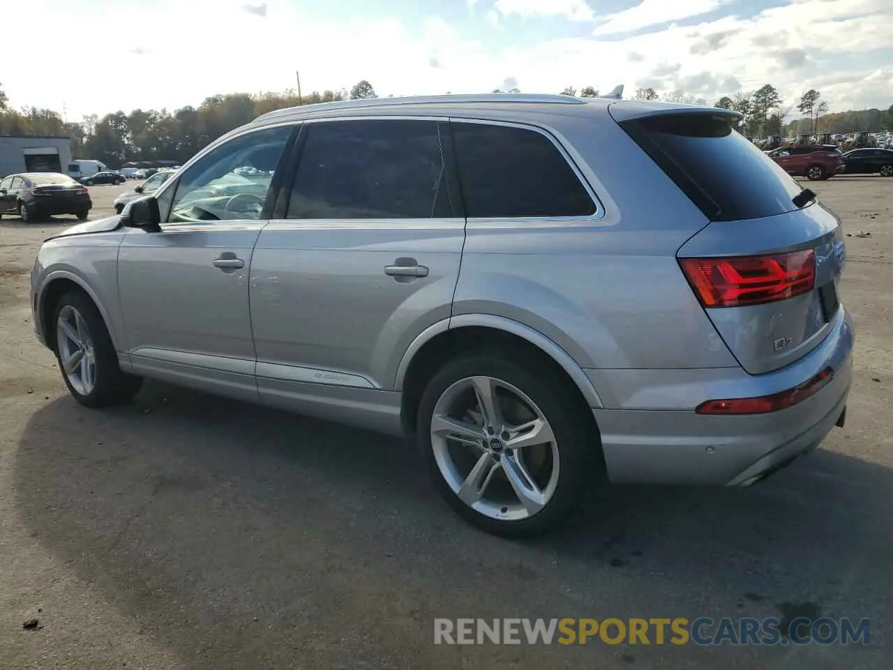 2 Photograph of a damaged car WA1VAAF74KD003938 AUDI Q7 2019