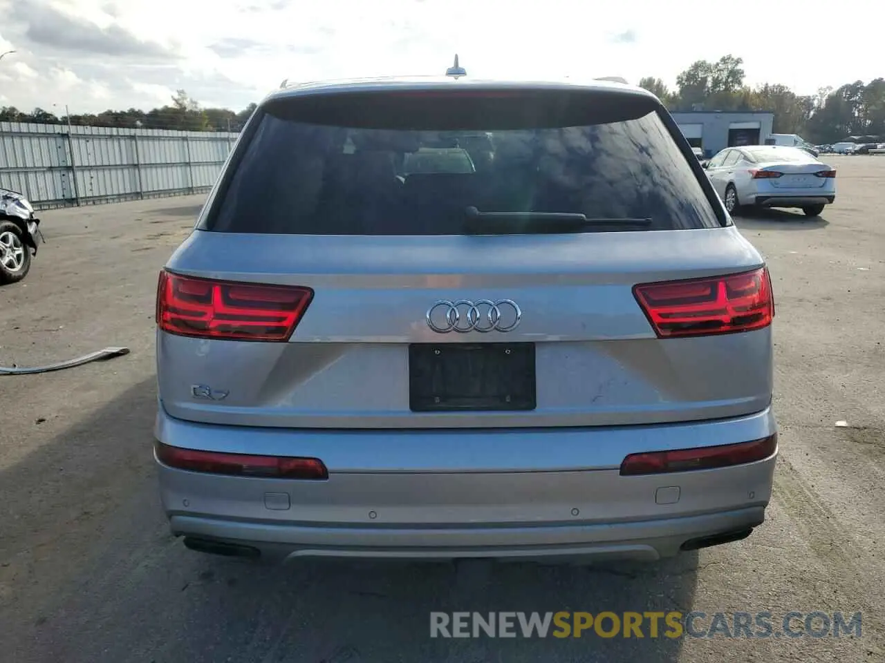 6 Photograph of a damaged car WA1VAAF74KD003938 AUDI Q7 2019