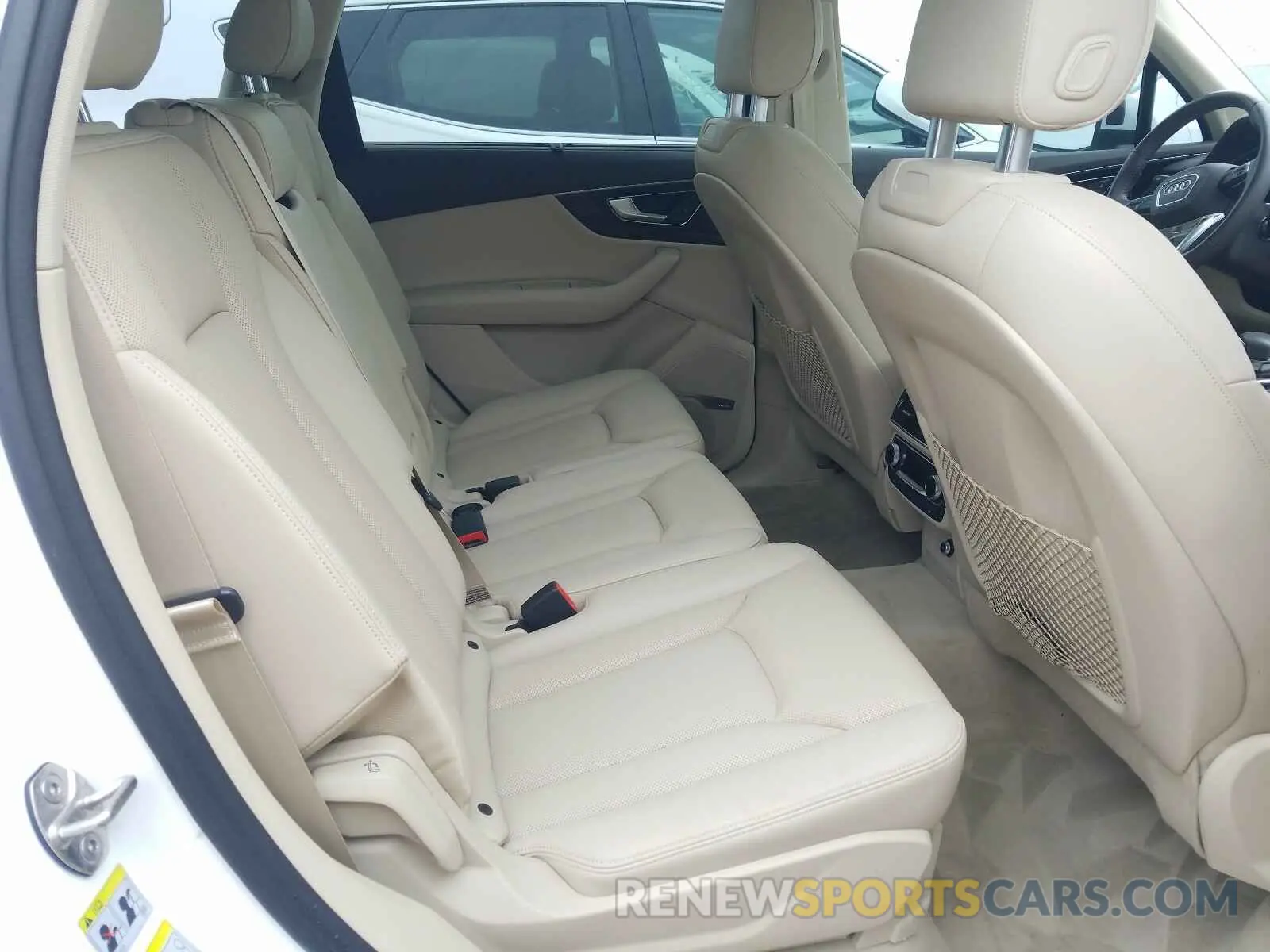 6 Photograph of a damaged car WA1VAAF74KD010128 AUDI Q7 2019