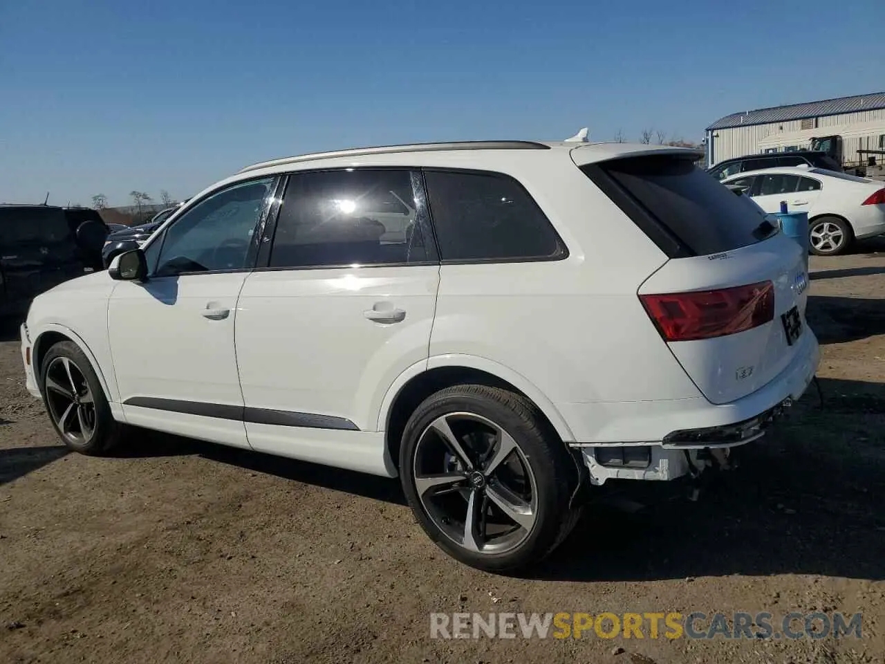 2 Photograph of a damaged car WA1VAAF74KD028712 AUDI Q7 2019