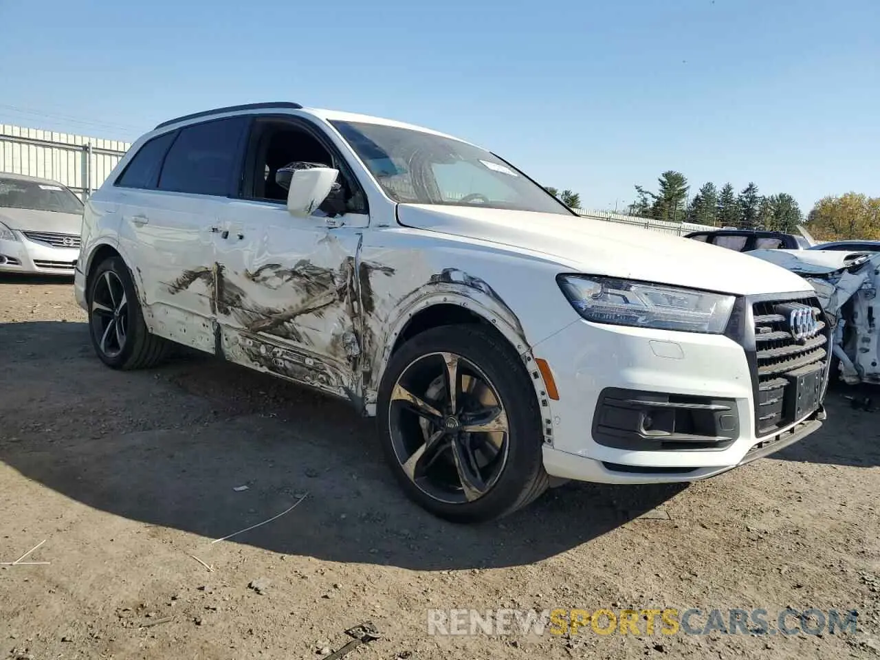 4 Photograph of a damaged car WA1VAAF74KD028712 AUDI Q7 2019