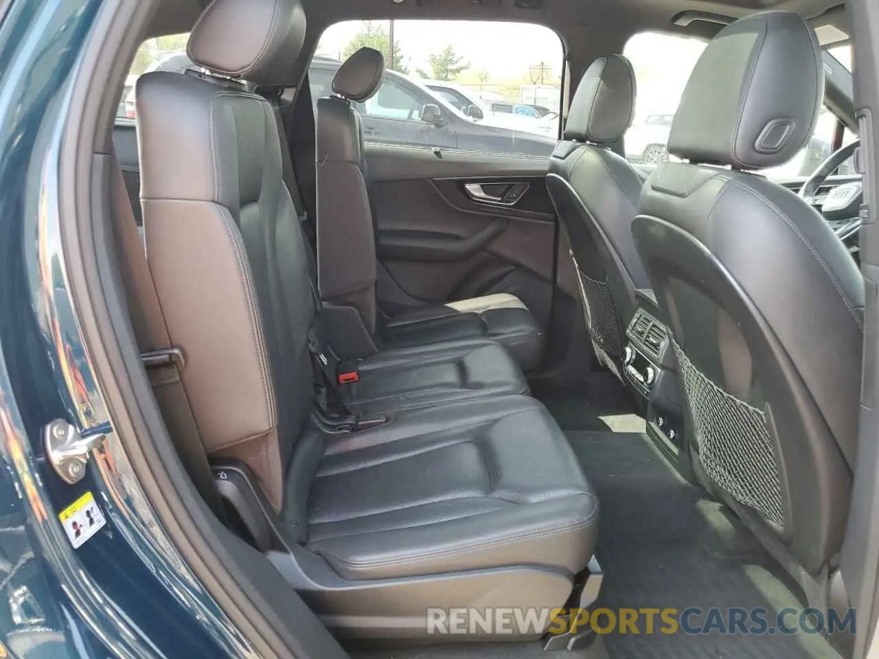 11 Photograph of a damaged car WA1VAAF74KD037247 AUDI Q7 2019