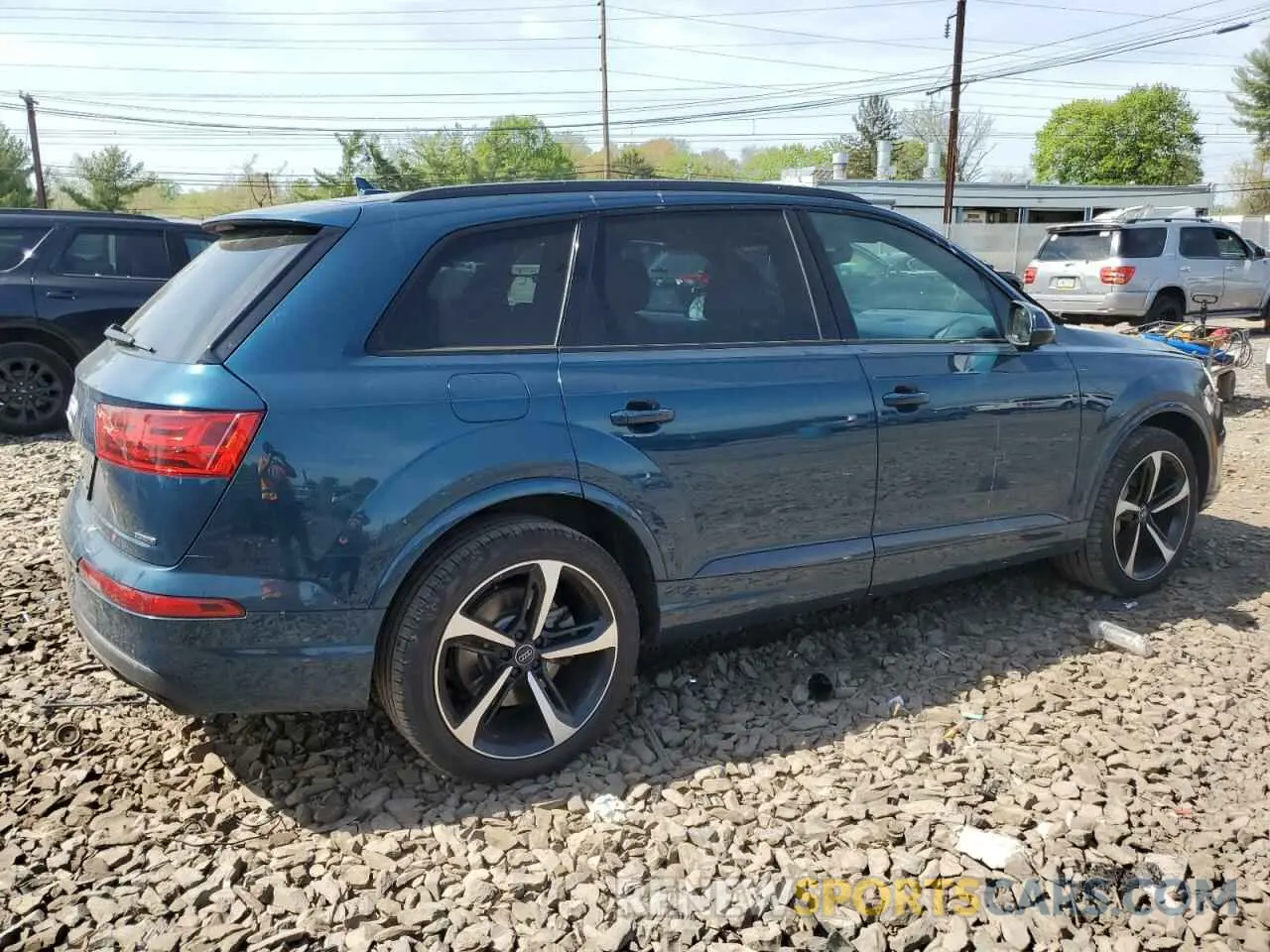 3 Photograph of a damaged car WA1VAAF74KD037247 AUDI Q7 2019