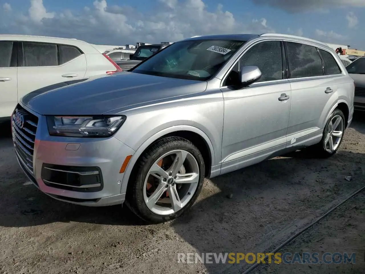 1 Photograph of a damaged car WA1VAAF75KD004953 AUDI Q7 2019