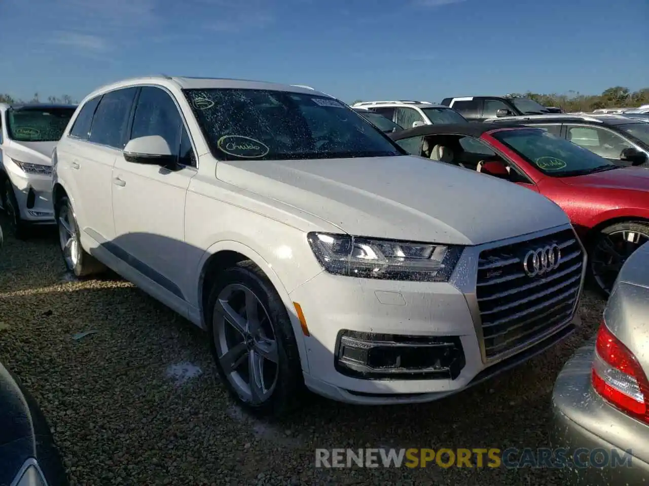 1 Photograph of a damaged car WA1VAAF75KD015662 AUDI Q7 2019