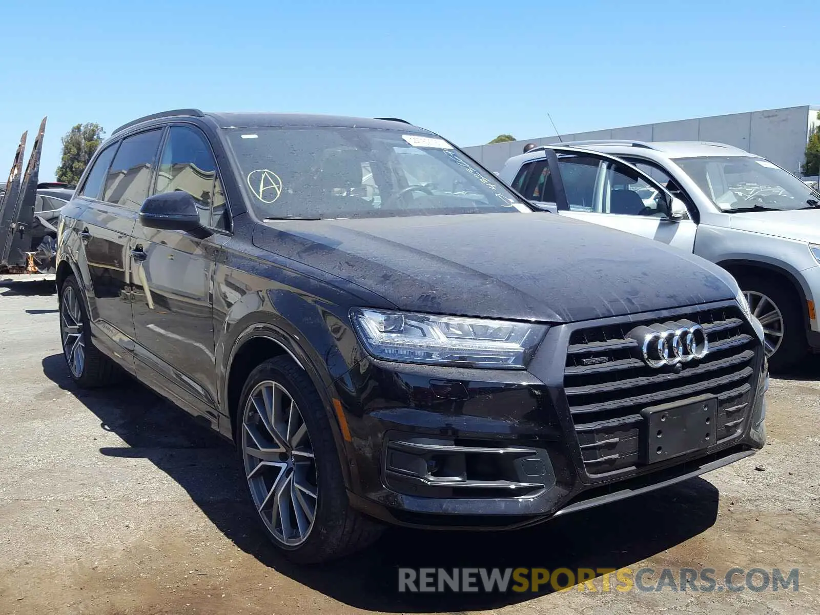 1 Photograph of a damaged car WA1VAAF76KD031756 AUDI Q7 2019