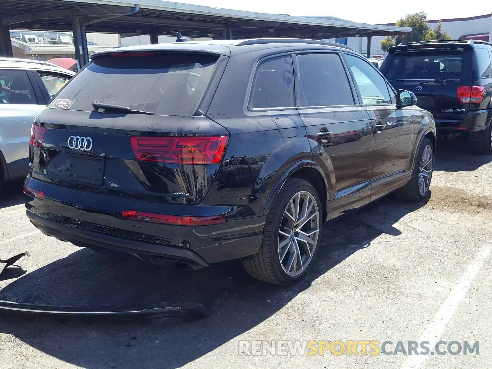 4 Photograph of a damaged car WA1VAAF76KD031756 AUDI Q7 2019