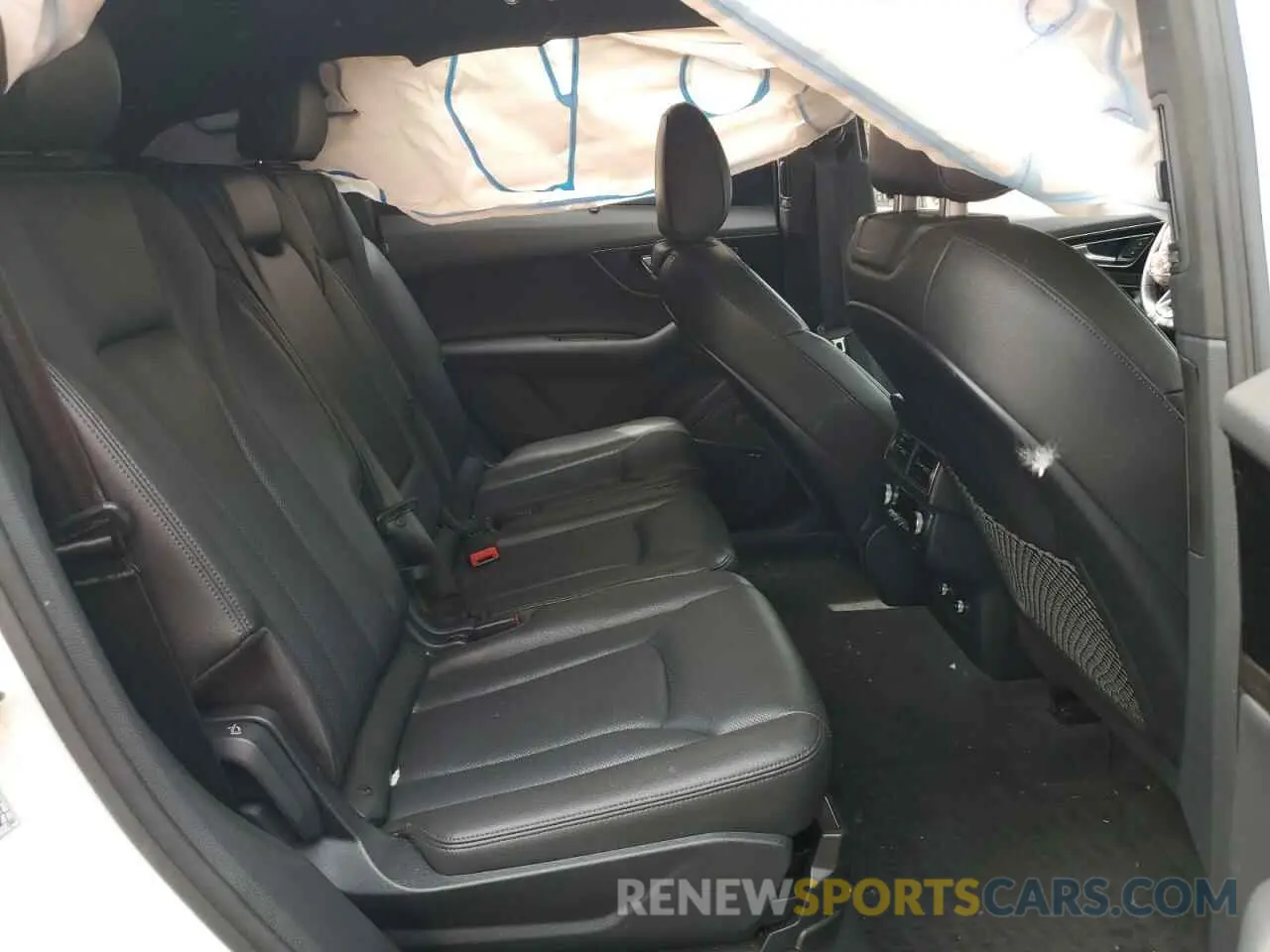 11 Photograph of a damaged car WA1VAAF76KD033457 AUDI Q7 2019
