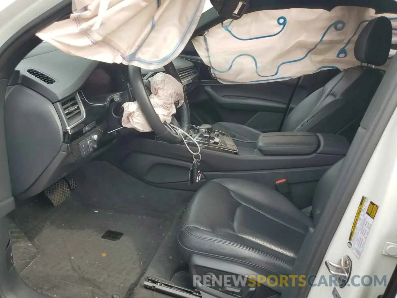 7 Photograph of a damaged car WA1VAAF76KD033457 AUDI Q7 2019