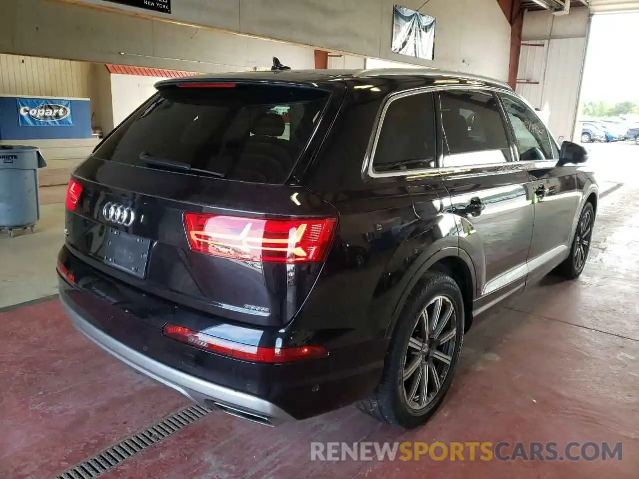 4 Photograph of a damaged car WA1VAAF76KD039923 AUDI Q7 2019