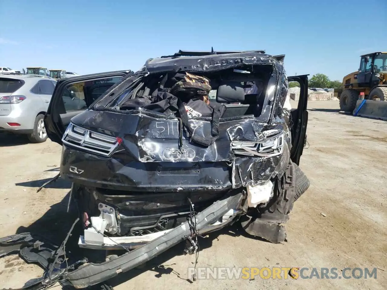 6 Photograph of a damaged car WA1VAAF77KD014836 AUDI Q7 2019