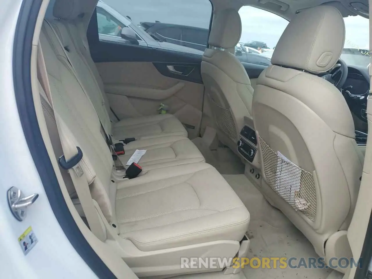 11 Photograph of a damaged car WA1VAAF77KD022337 AUDI Q7 2019