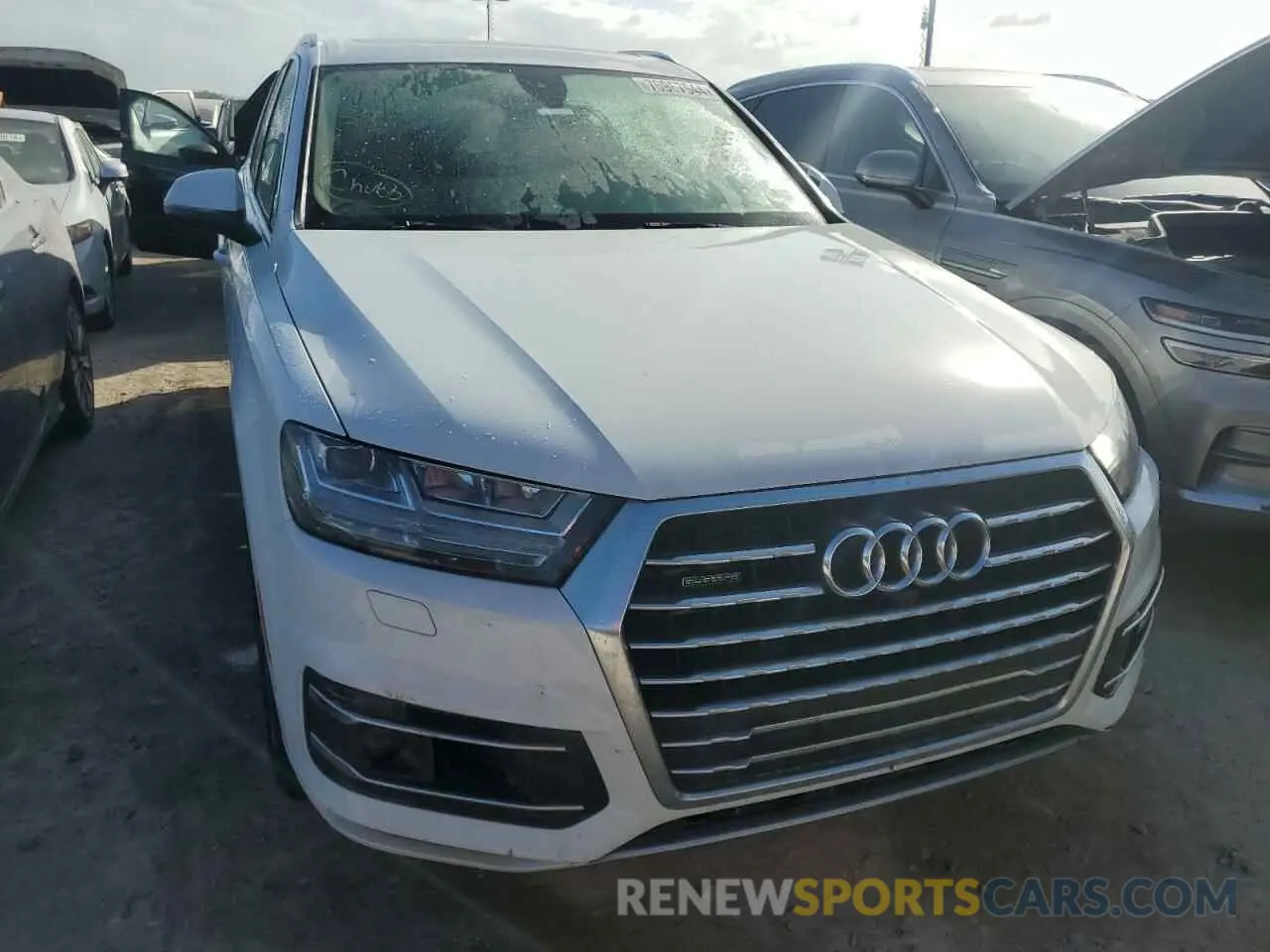 5 Photograph of a damaged car WA1VAAF77KD022337 AUDI Q7 2019