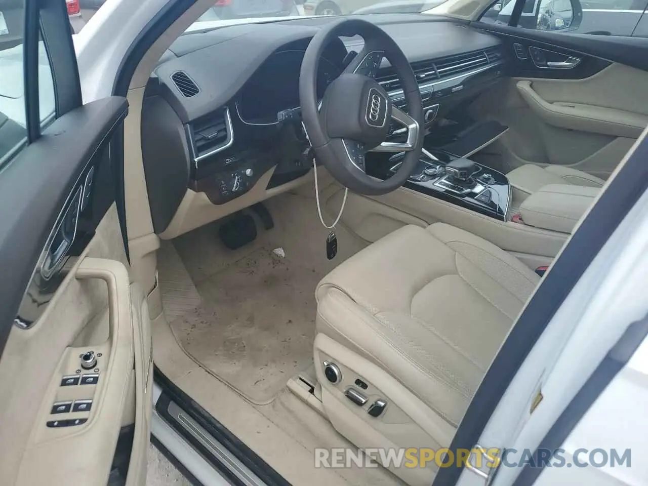 8 Photograph of a damaged car WA1VAAF77KD022337 AUDI Q7 2019